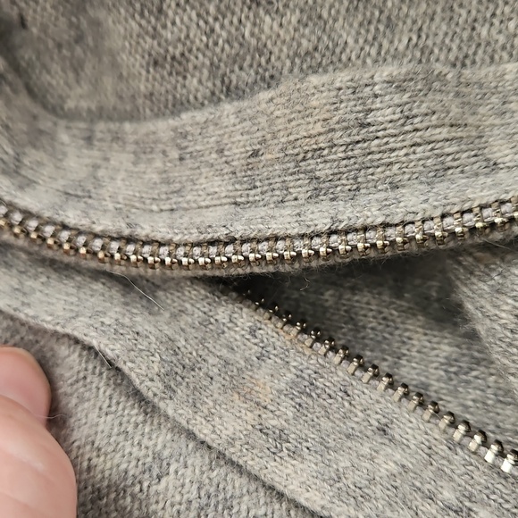 Tory Burch Gray Metino Wool Blend Long Sleeve 1/3 Zip Sweater Size L - Picture 10 of 10